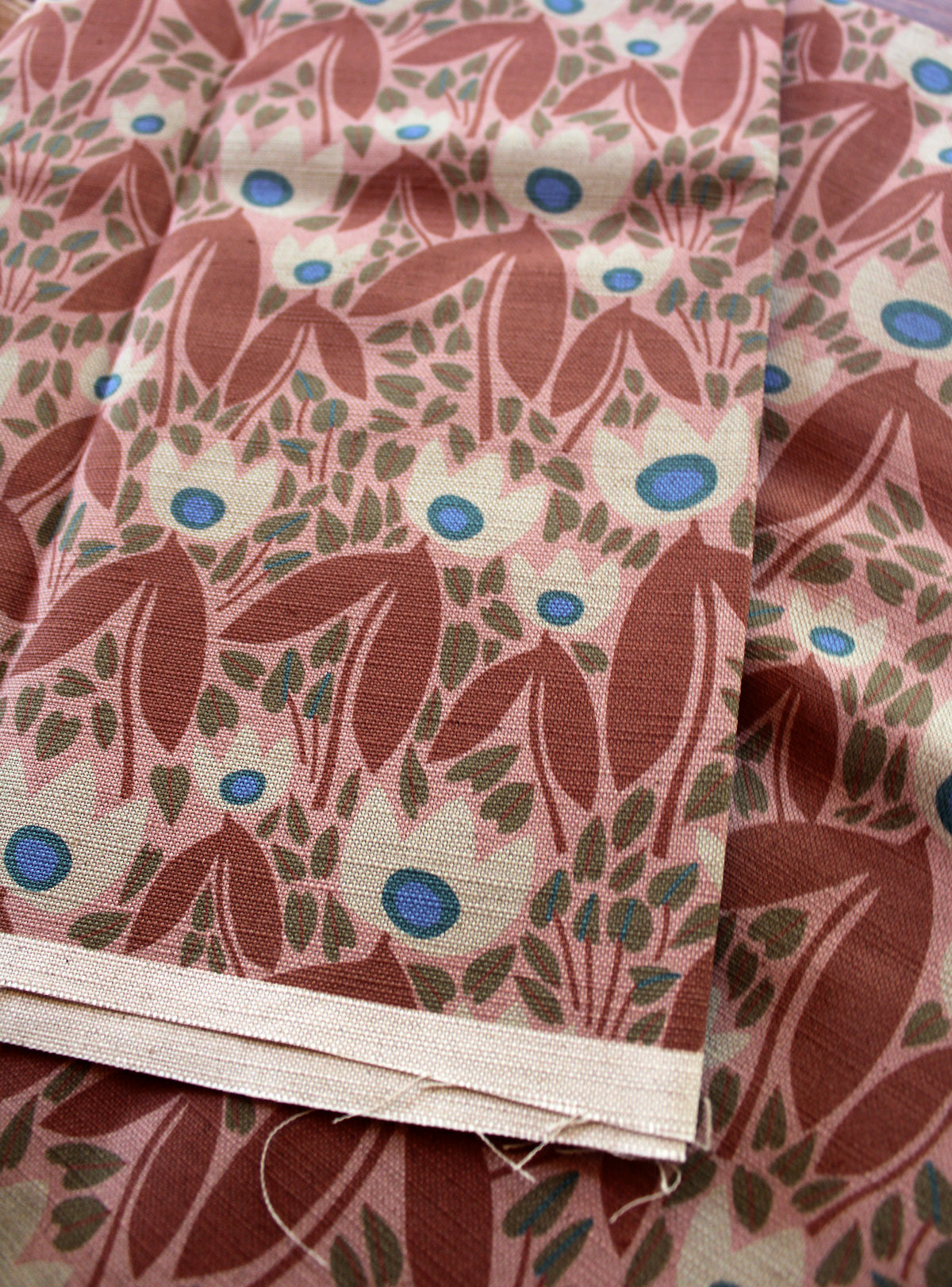 Two Tulips Cotton Linen Fabric Brown/Pink