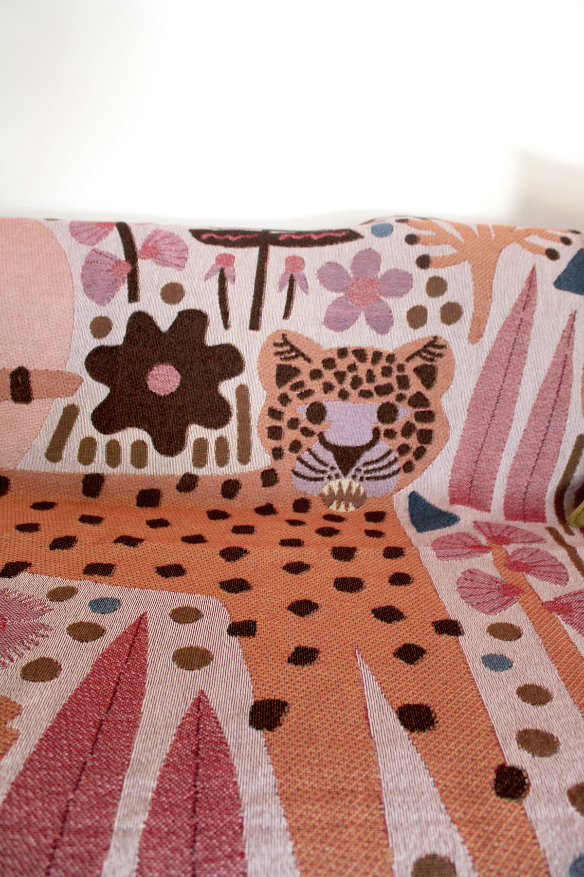 Cheetah Purr Throw Blanket Tapestry